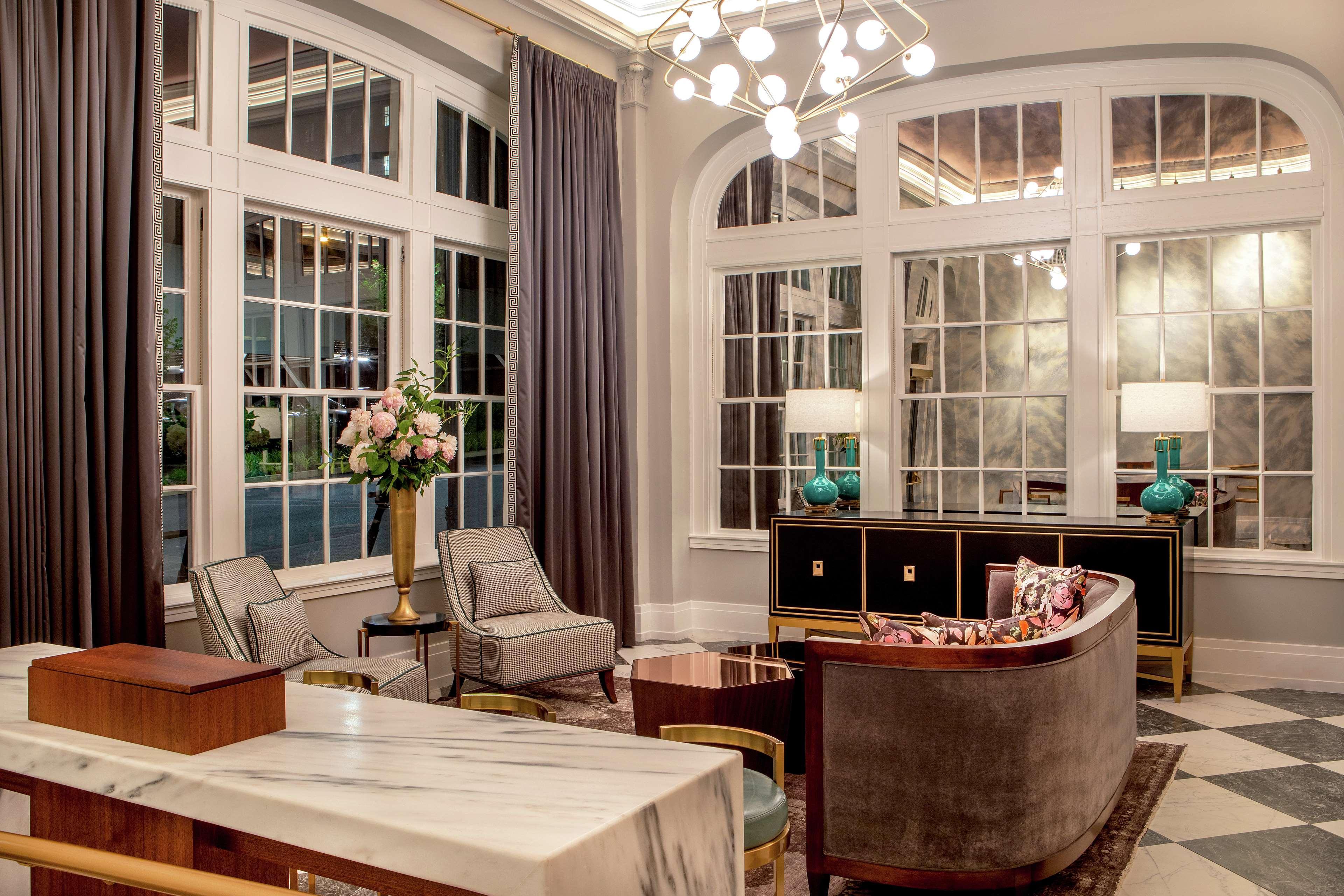 The Virginian Lynchburg, Curio Collection By Hilton Hotell Exteriör bild