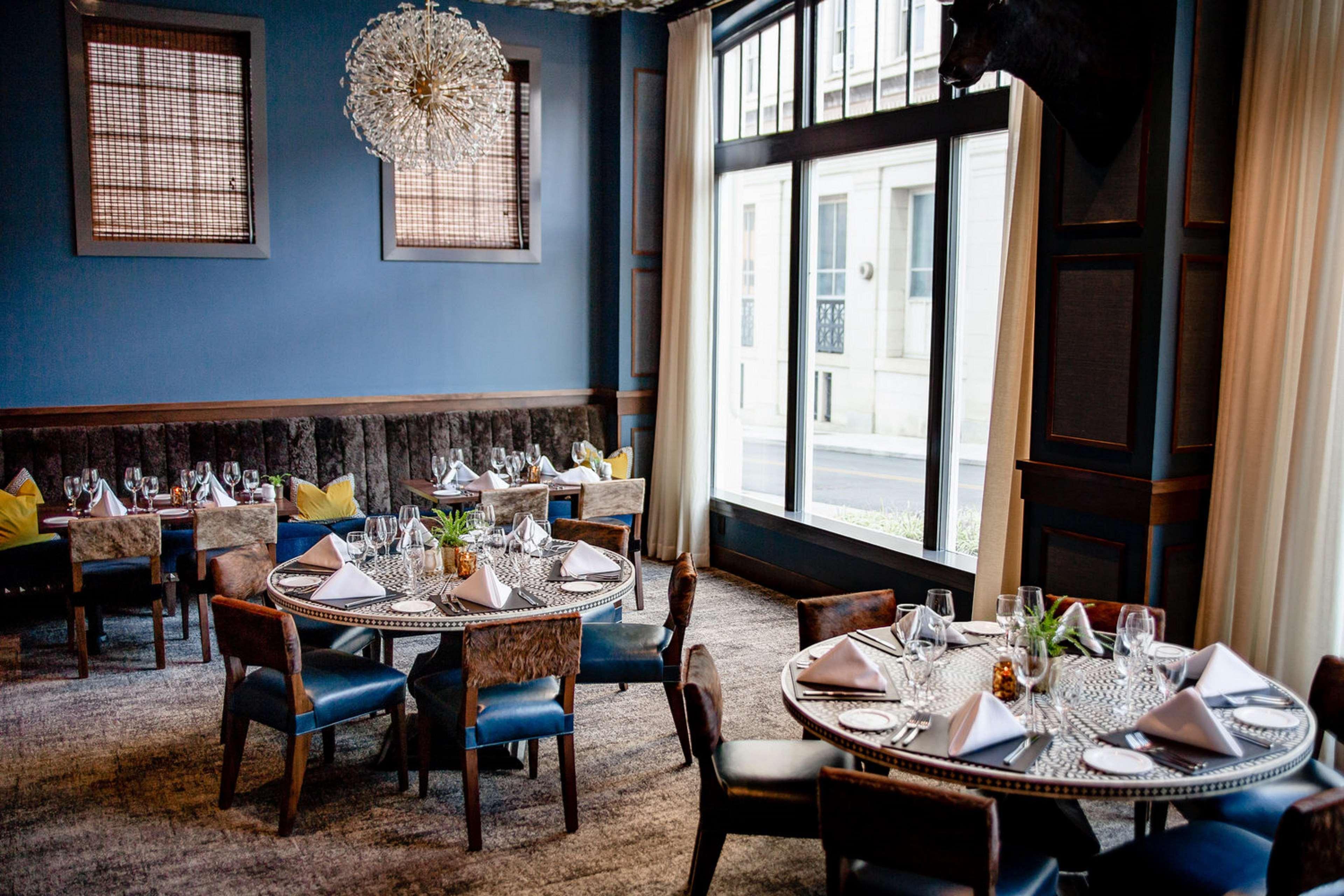 The Virginian Lynchburg, Curio Collection By Hilton Hotell Exteriör bild