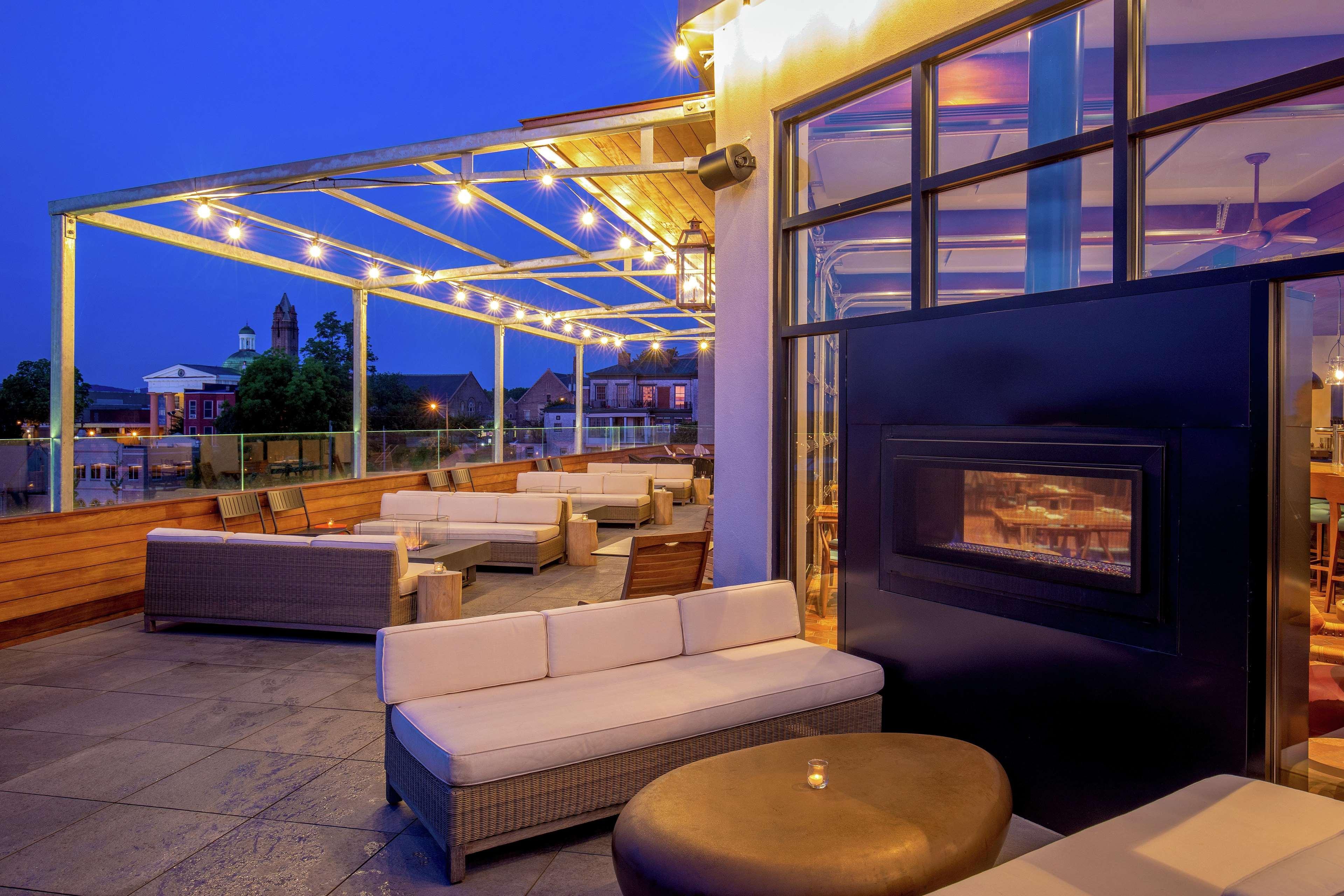 The Virginian Lynchburg, Curio Collection By Hilton Hotell Exteriör bild