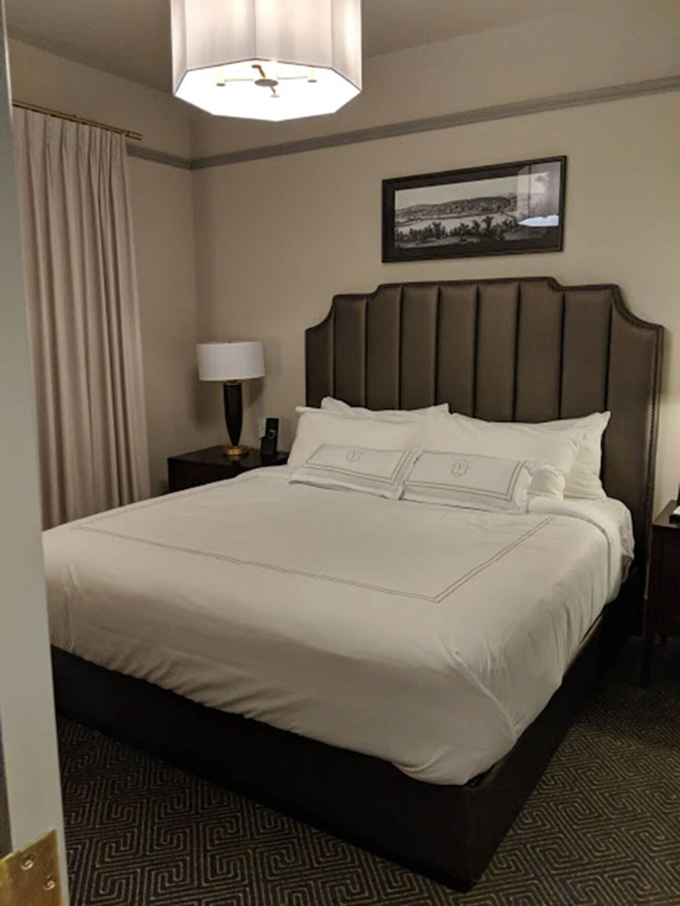The Virginian Lynchburg, Curio Collection By Hilton Hotell Exteriör bild